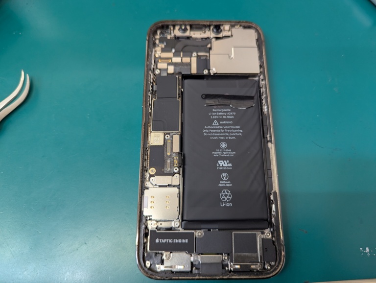 iPhone 12 Pro　大容量バッテリー交換承ります！スマホ修理工房富山グリーンモール山室店